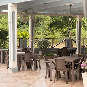 El Barco Hotel